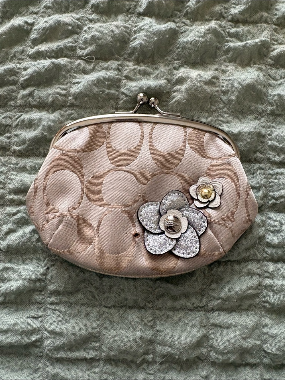 Coach Beige Signature Floral Kiss-Lock Coin Purse